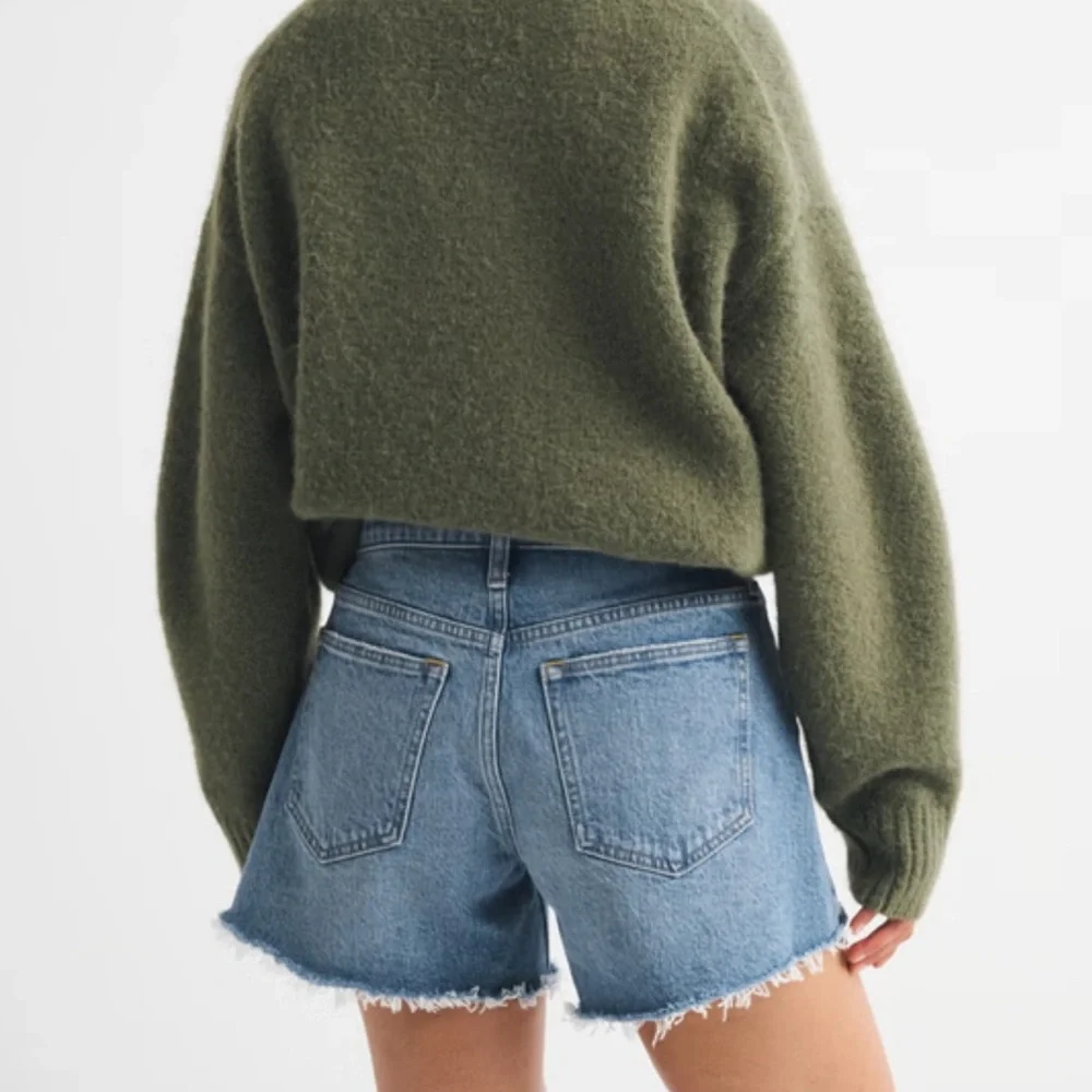 Abercrombie Mid Rise A-line Denim Short - Picture 4 of 5